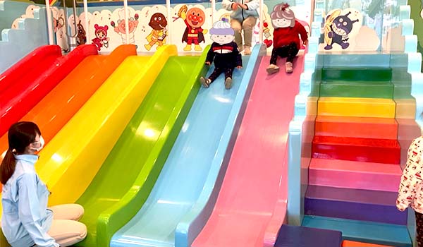 虹の滑り台